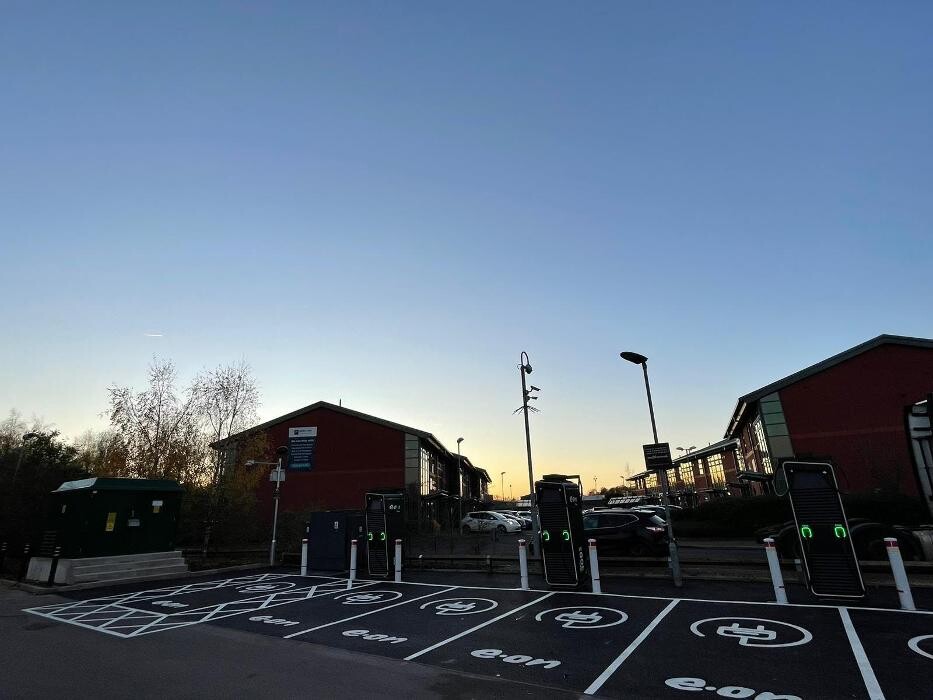 Images E.ON Drive Charging Station