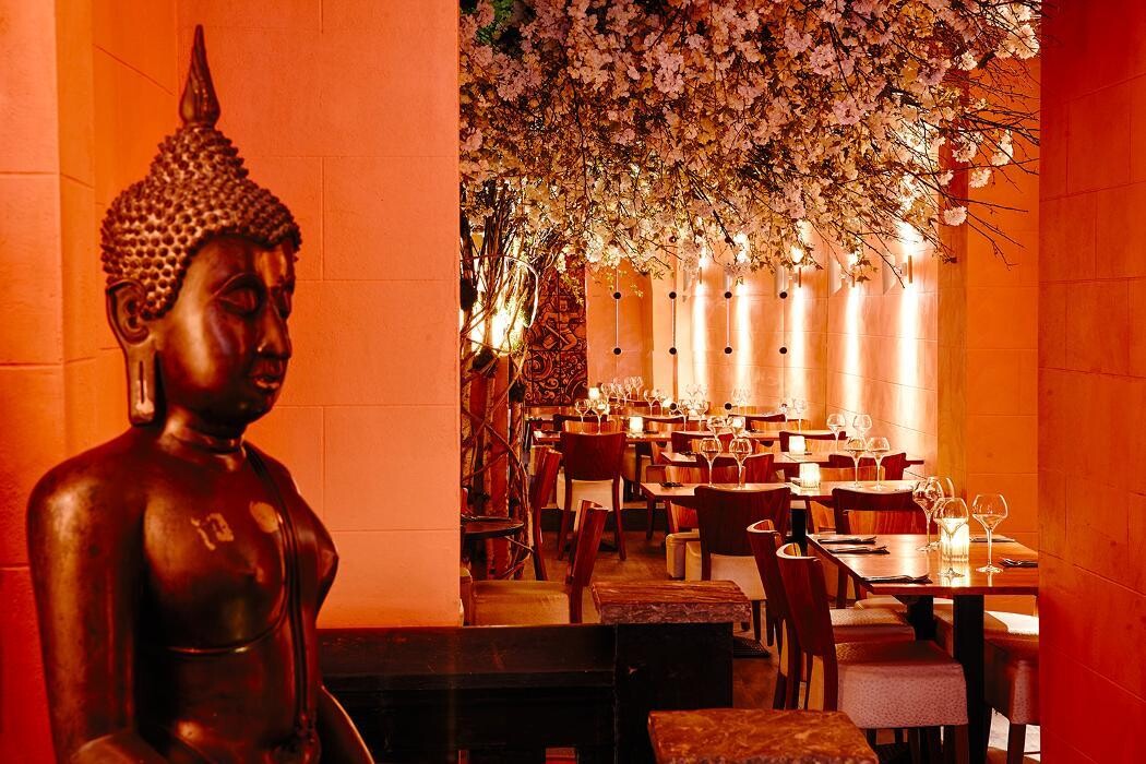Images Thai Square Strand