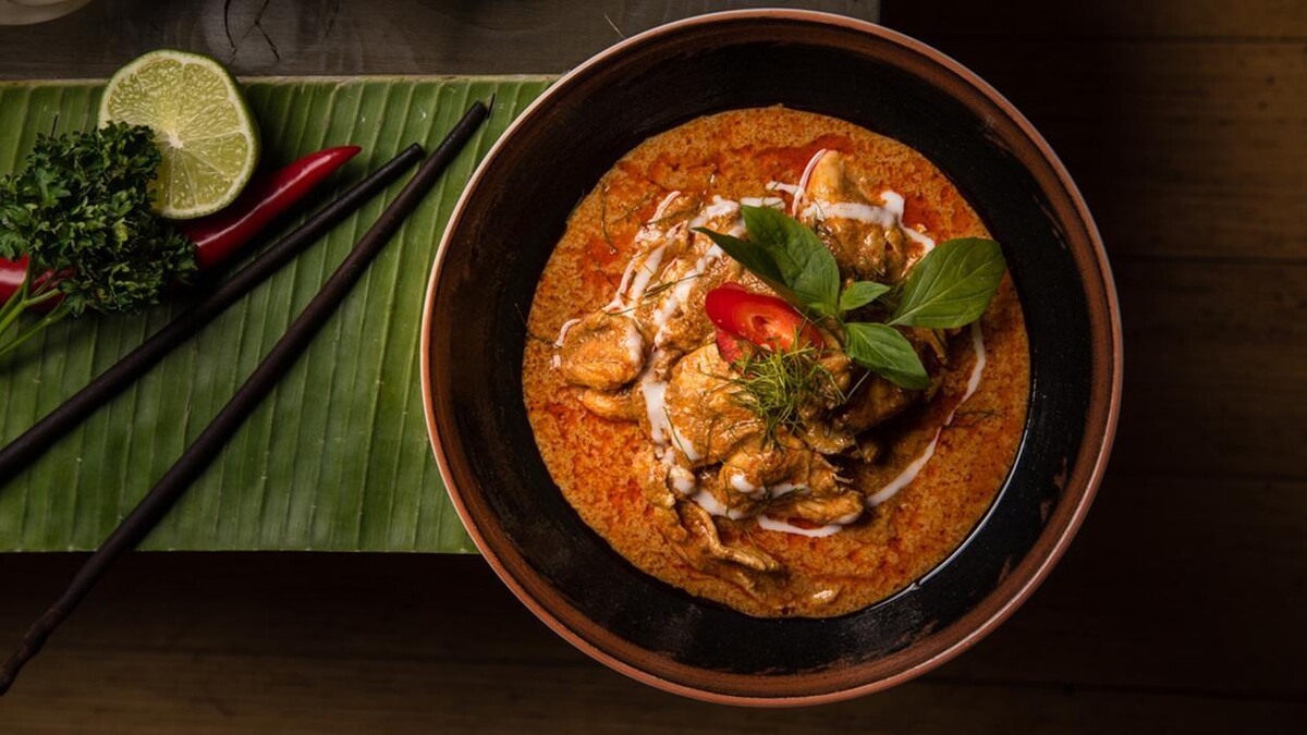 Images Thai Square Strand