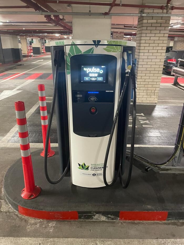 Images bp pulse Charging Station