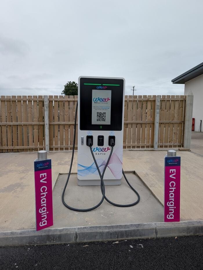 Images Weev Charging Station