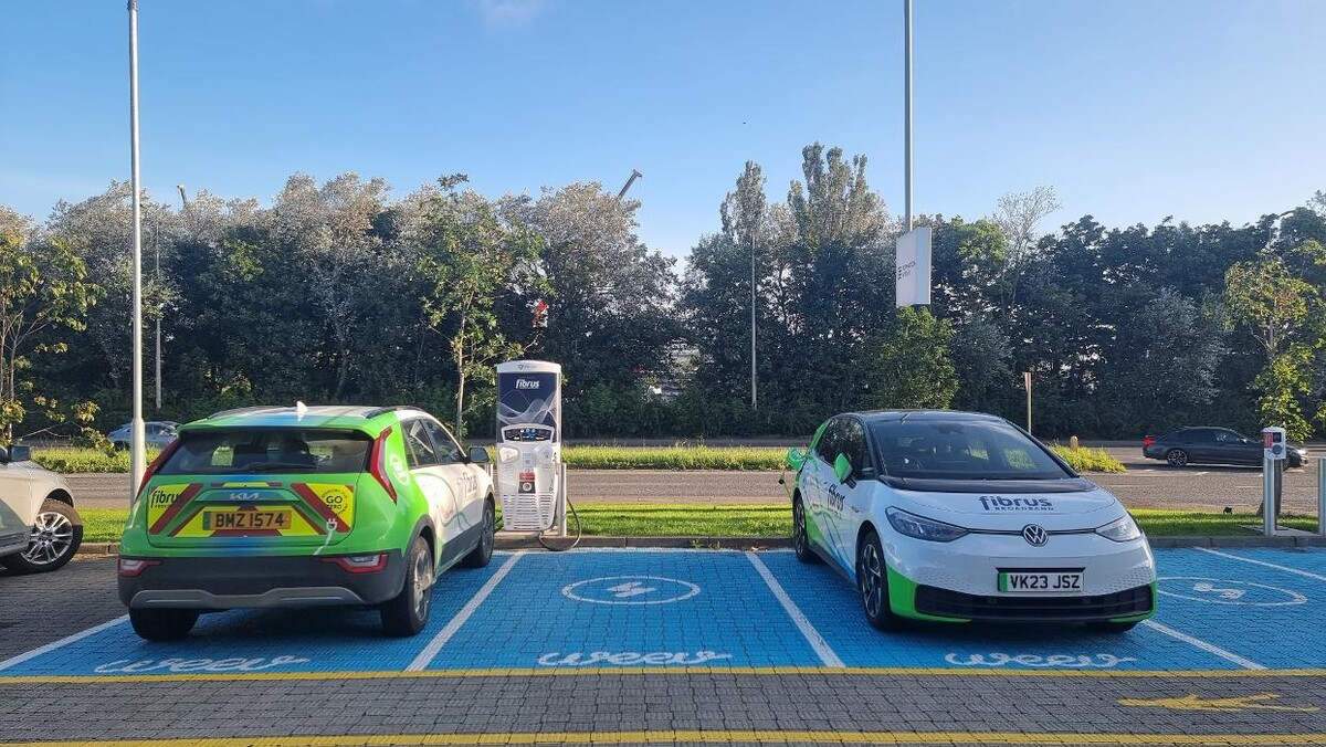 Images Weev Charging Station