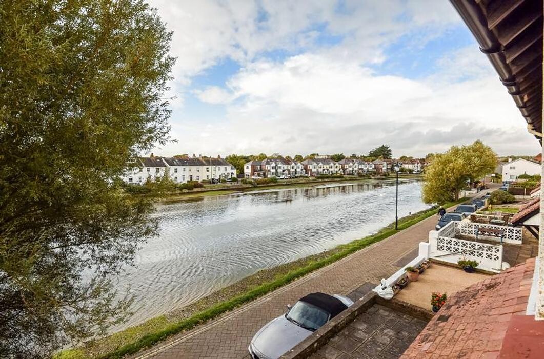 Images Henry Adams Estate Agents Emsworth