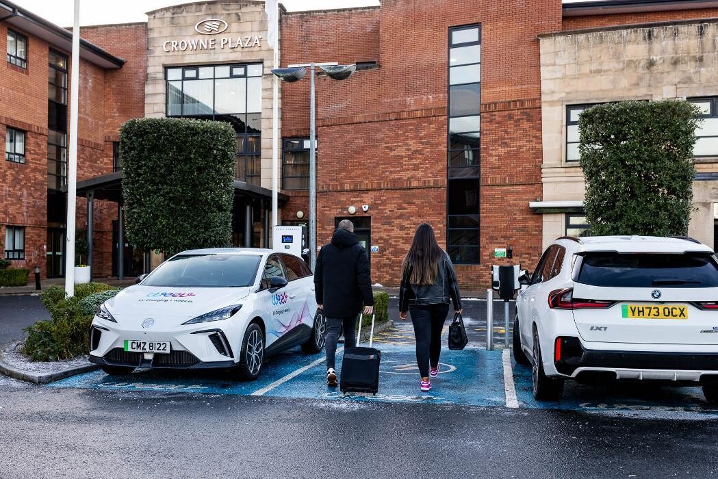 Images Weev Charging Station