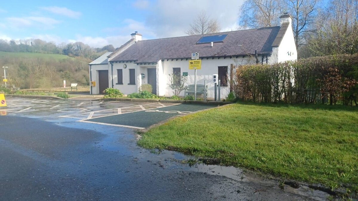 Images Weev Charging Station