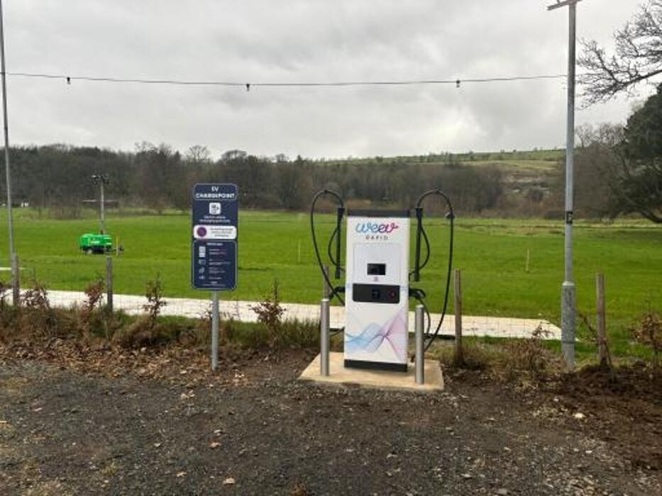 Images Weev Charging Station