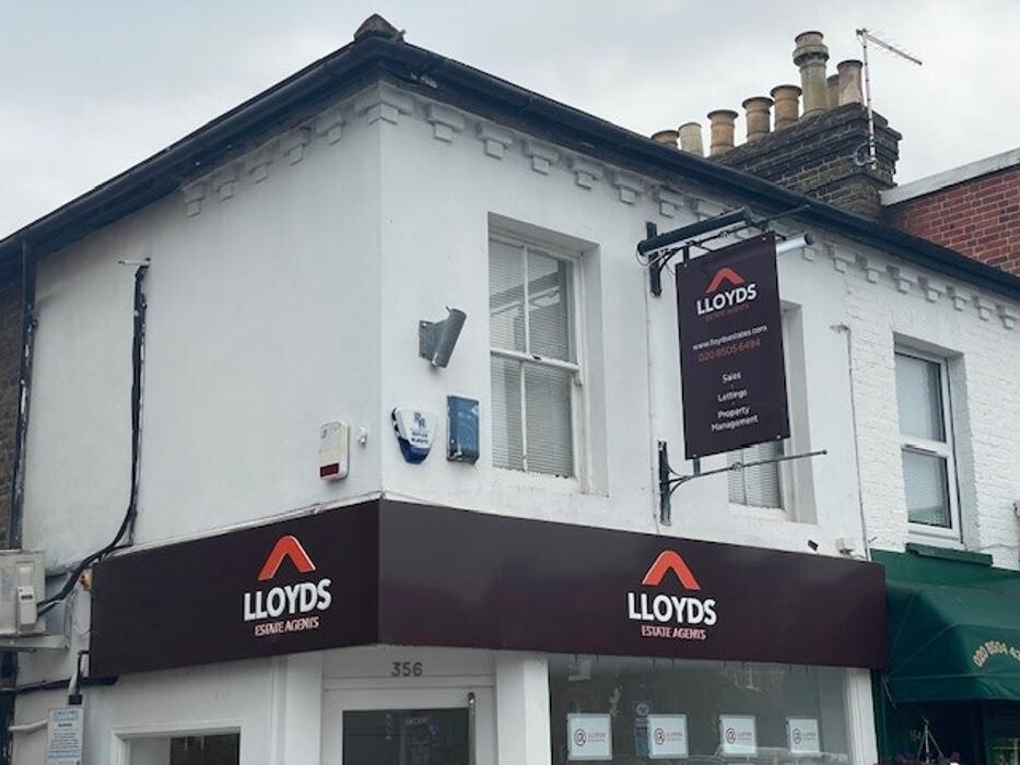 Images Lloyds Estate Agents