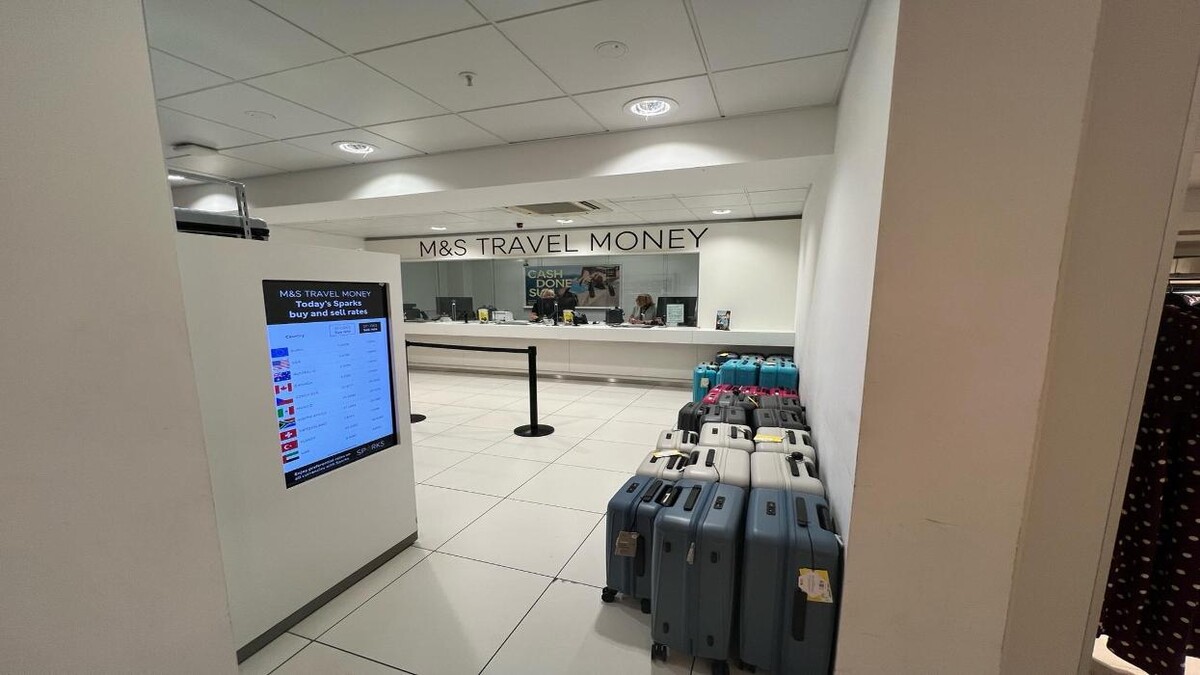 Images M&S Travel Money - Bromley Bureau