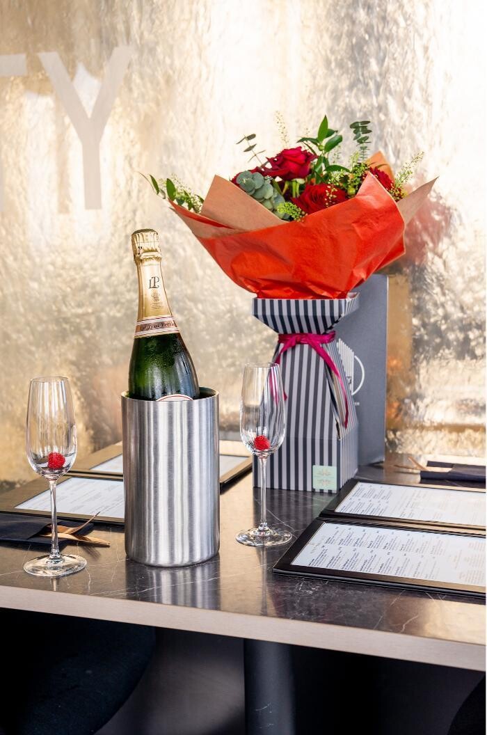 Images 3SIXTY Restaurant & Sky Bar