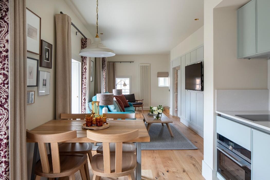Images Abbey Strand Apartments at Holyrood