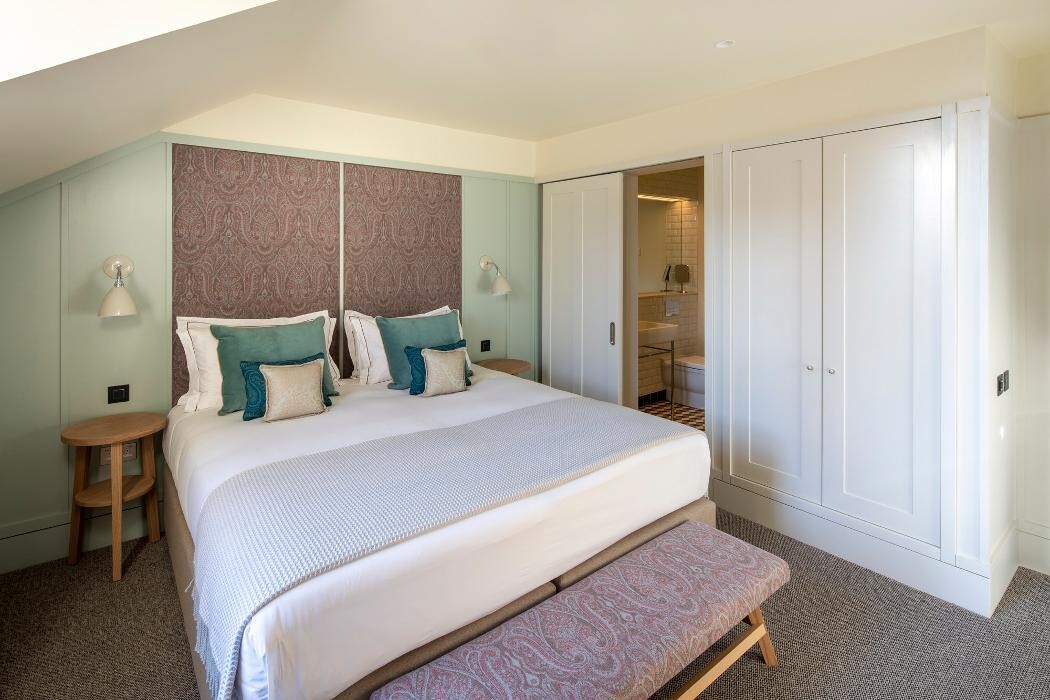 Images Abbey Strand Apartments at Holyrood