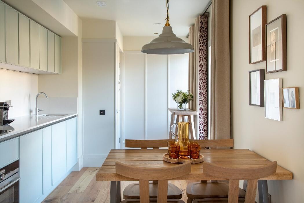 Images Abbey Strand Apartments at Holyrood
