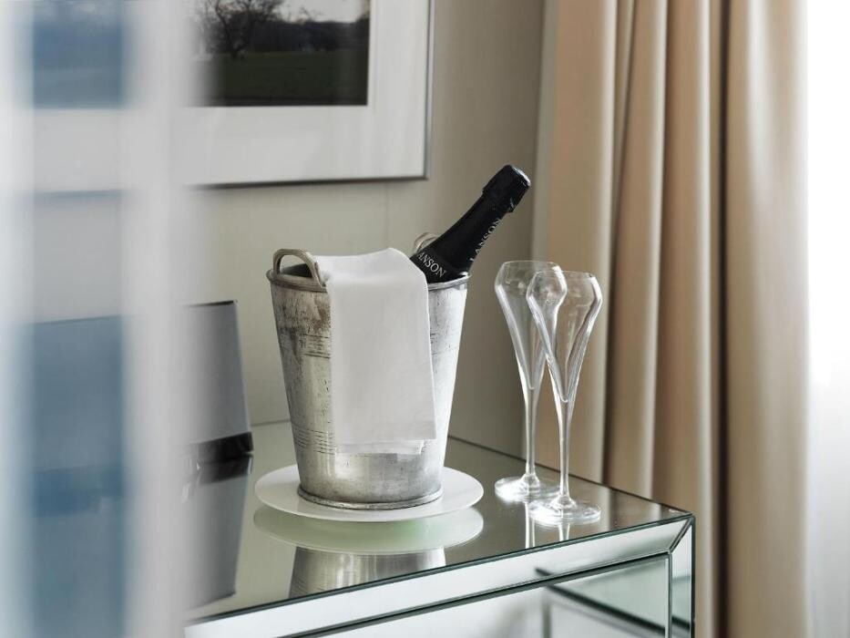 Images The Athenaeum Hotel & Residences