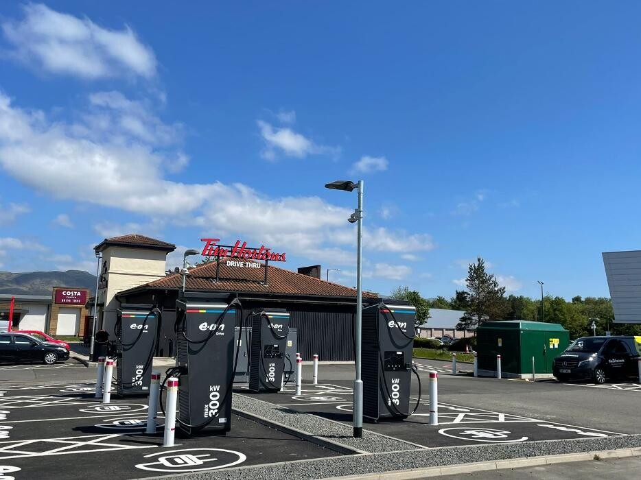 Images E.ON Drive Charging Station