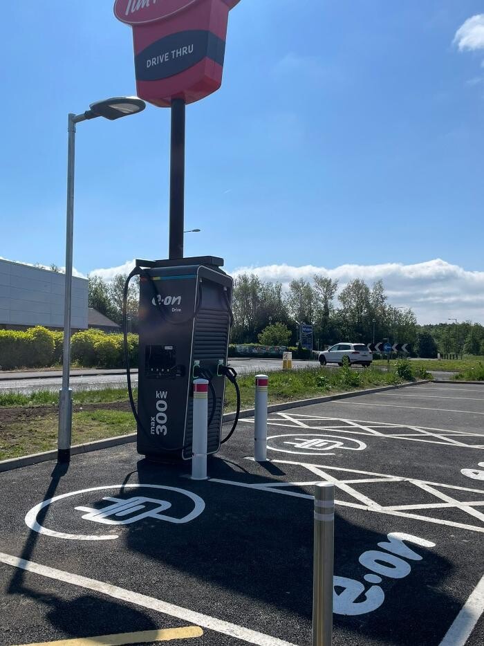 Images E.ON Drive Charging Station
