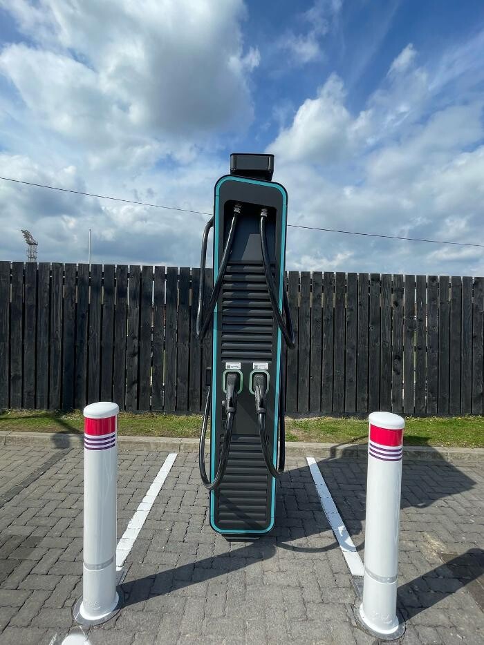 Images E.ON Drive Charging Station