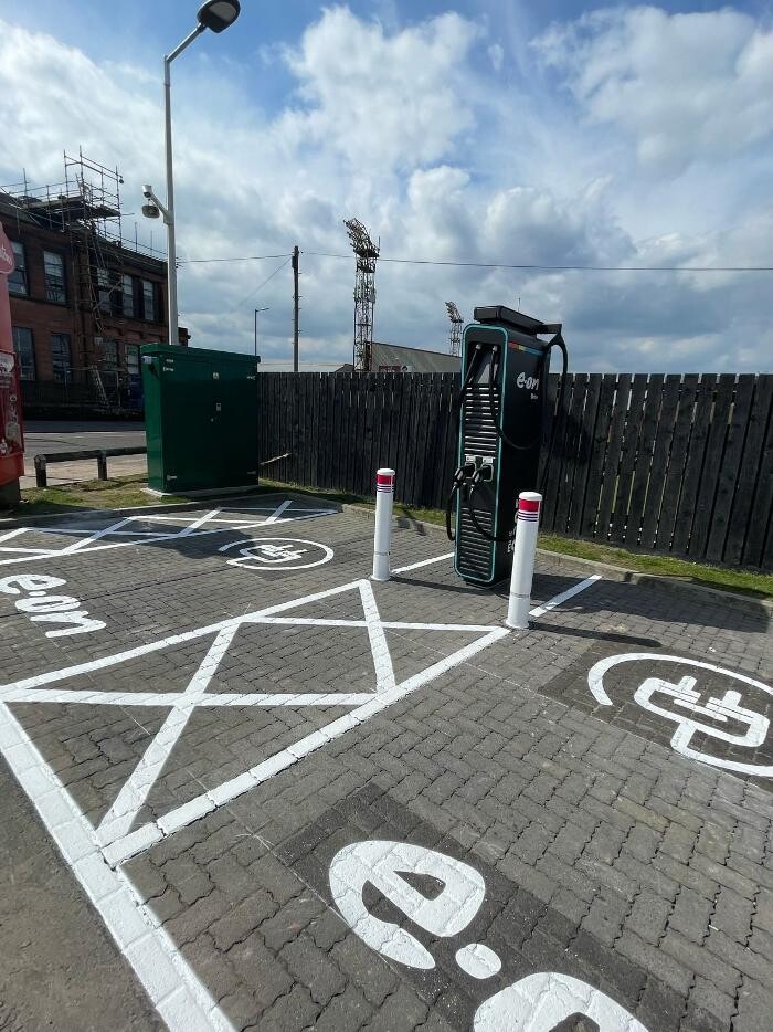 Images E.ON Drive Charging Station