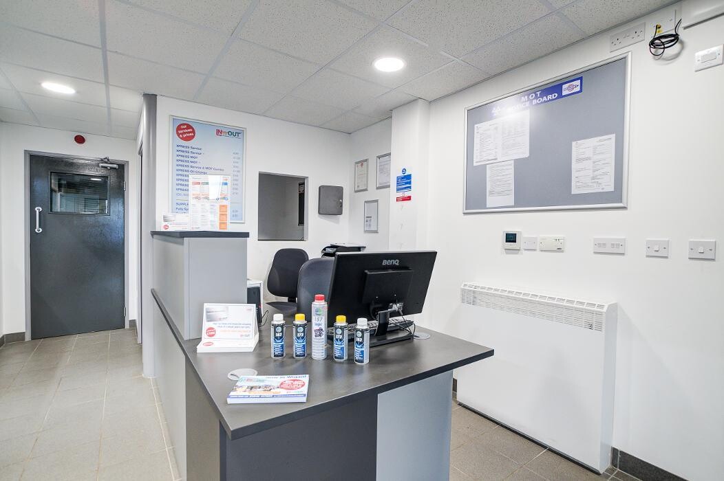 Images IN'n'OUT Autocentres Wigan