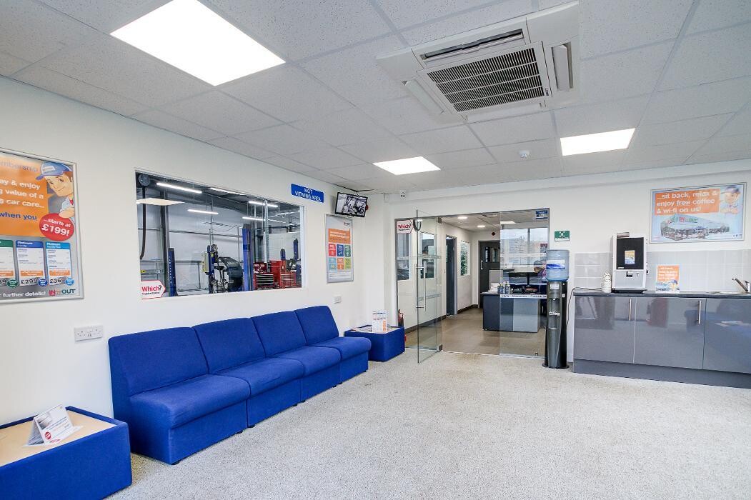 Images IN'n'OUT Autocentres Wigan