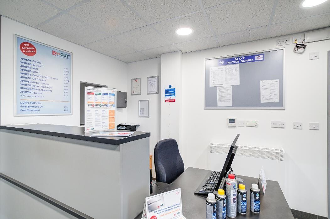 Images IN'n'OUT Autocentres Wigan