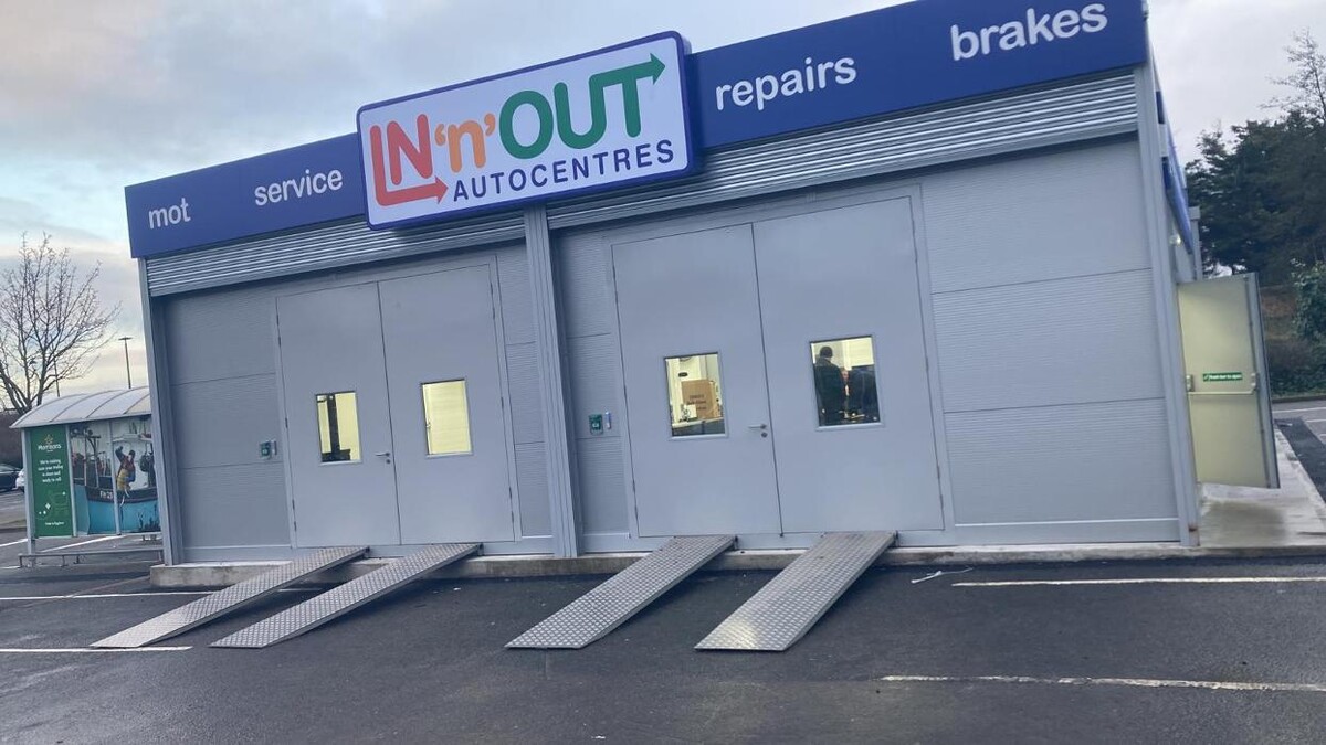 Images IN'n'OUT Autocentres Erith