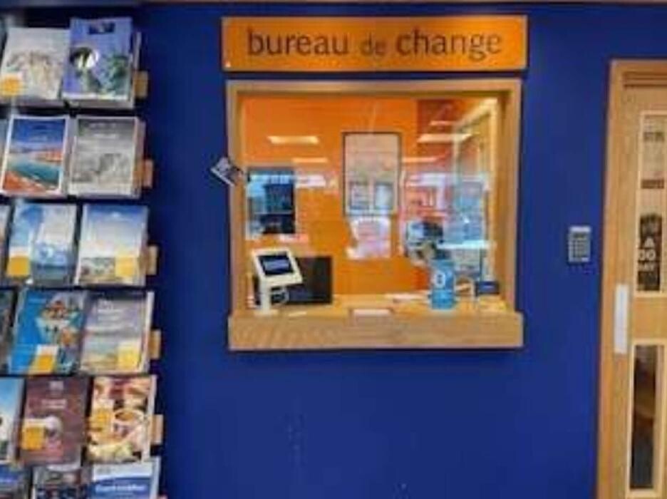 Images Hays Travel Money