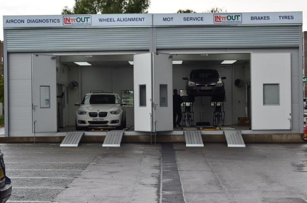 Images IN'n'OUT Autocentres Lincoln