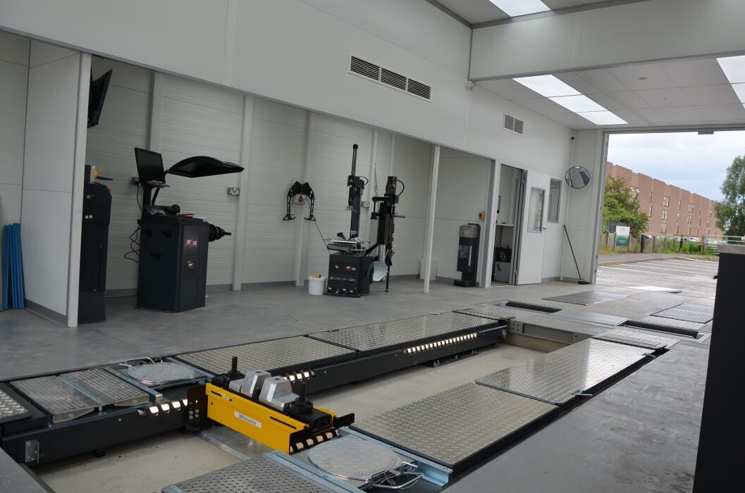 Images IN'n'OUT Autocentres Lincoln