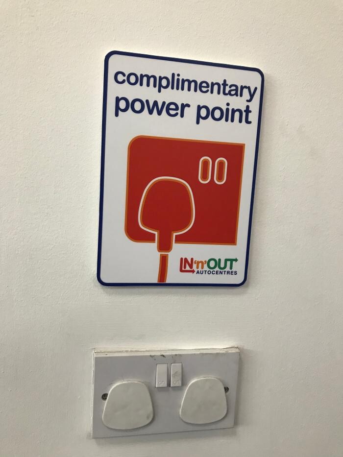 Images IN'n'OUT Autocentres Peterborough