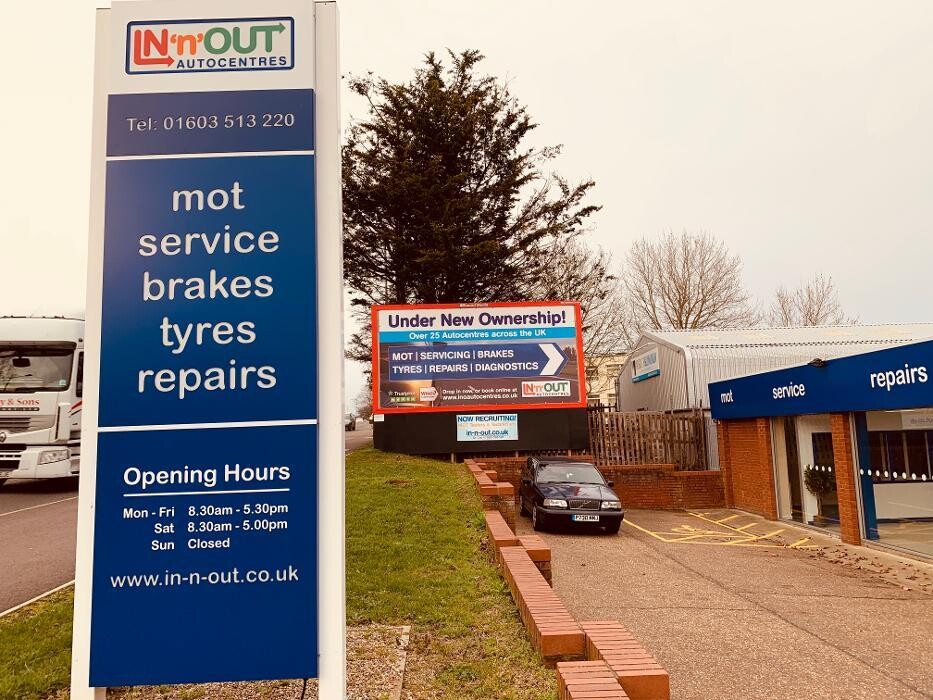 Images IN'n'OUT Autocentres Norwich