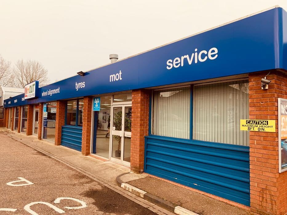 Images IN'n'OUT Autocentres Norwich