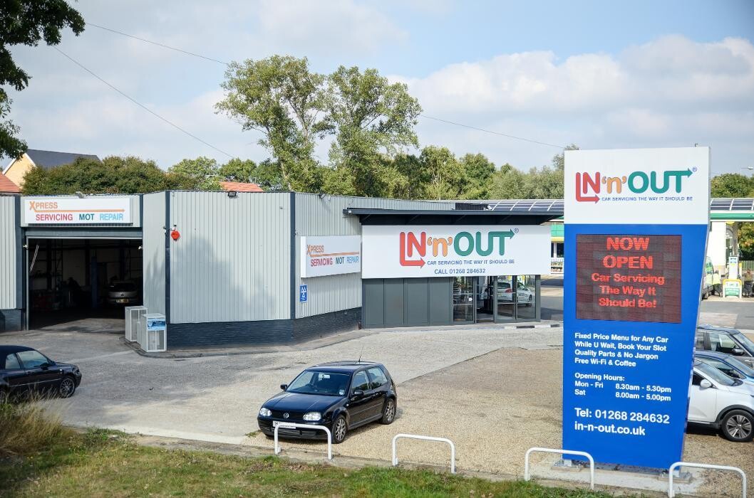 Images IN'n'OUT Autocentres Basildon
