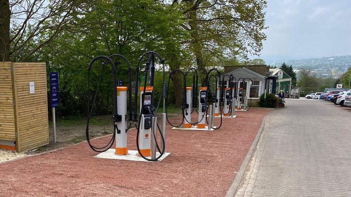 Images Osprey Charging Station