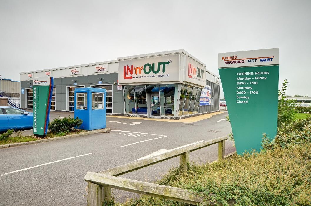 Images IN'n'OUT Autocentres Stockton