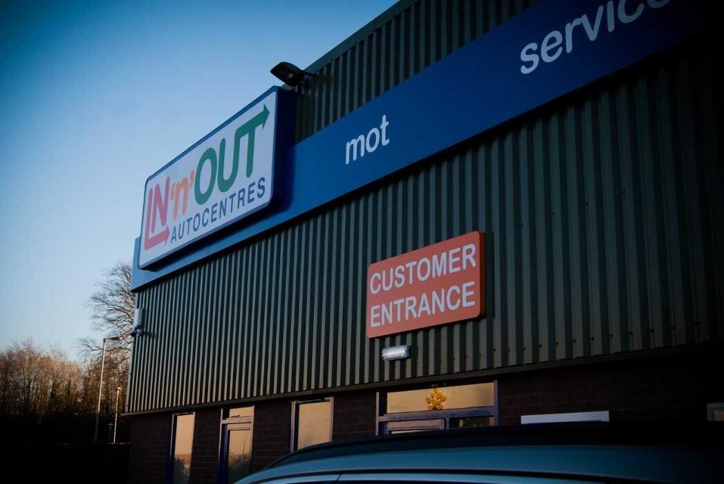 Images IN'n'OUT Autocentres Basingstoke