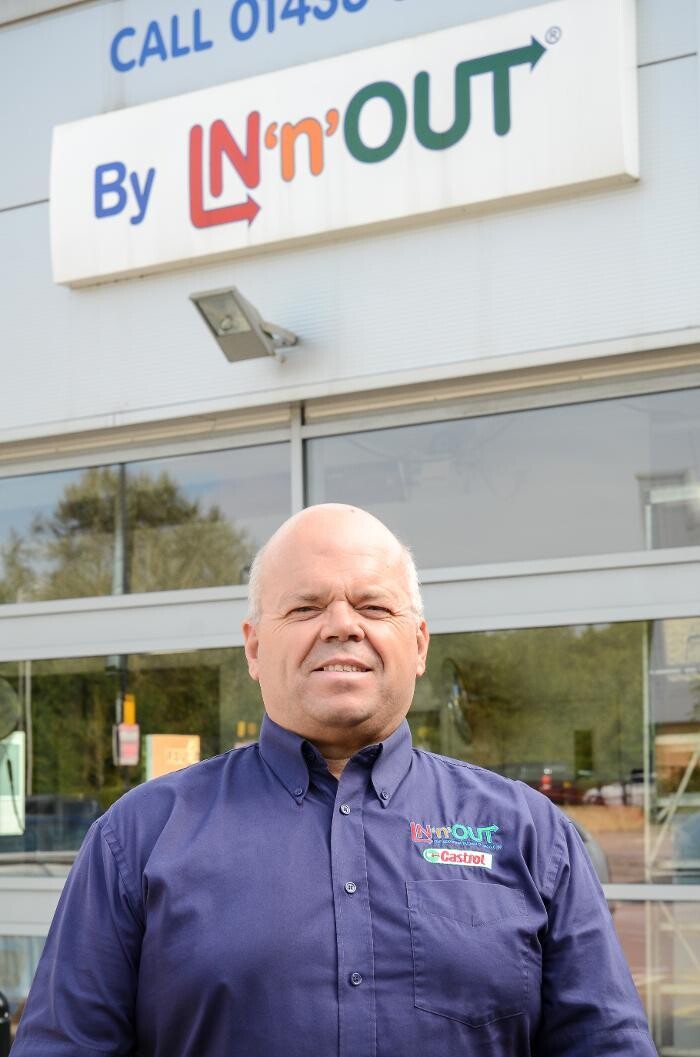 Images IN'n'OUT Autocentres Stevenage