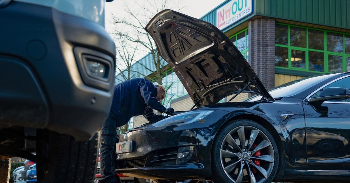 Images OUT'2'YOU By IN'n'OUT Autocentres