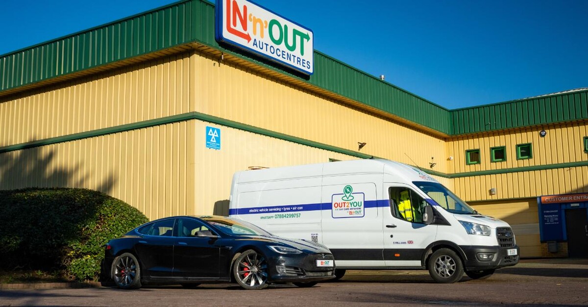 Images OUT'2'YOU By IN'n'OUT Autocentres
