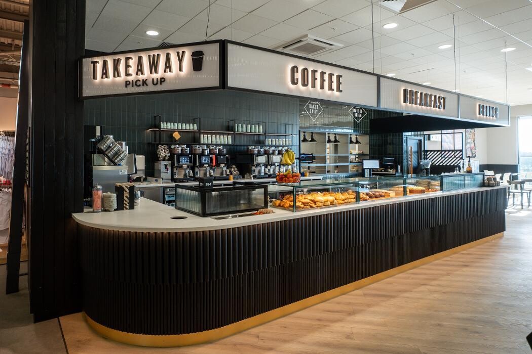 Images M&S Café