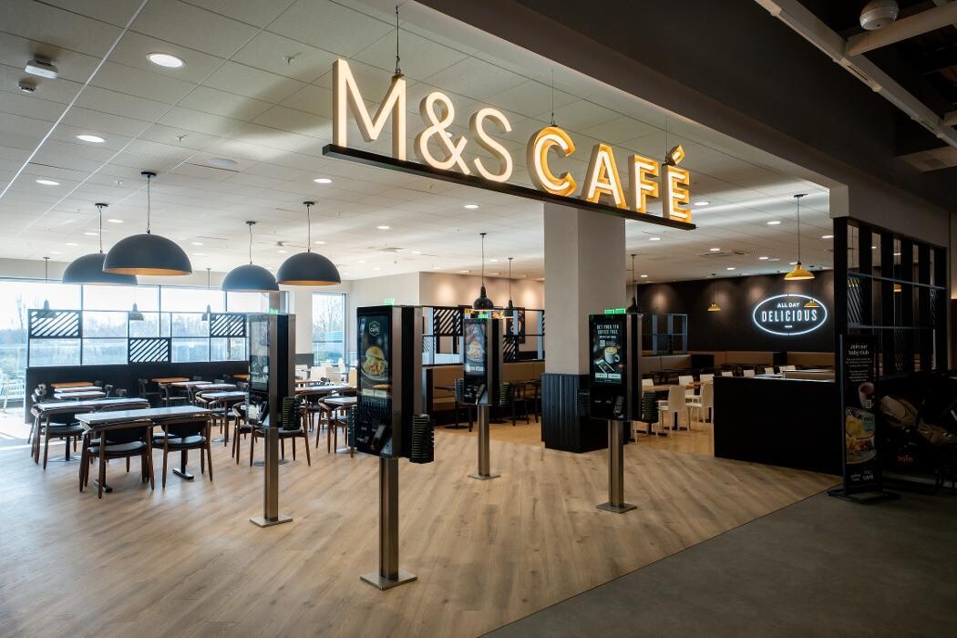 Images M&S Café