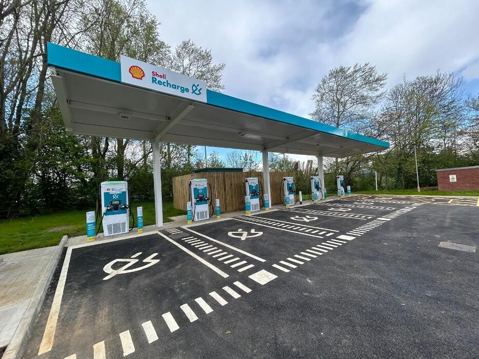 Images Shell Recharge Charging Station