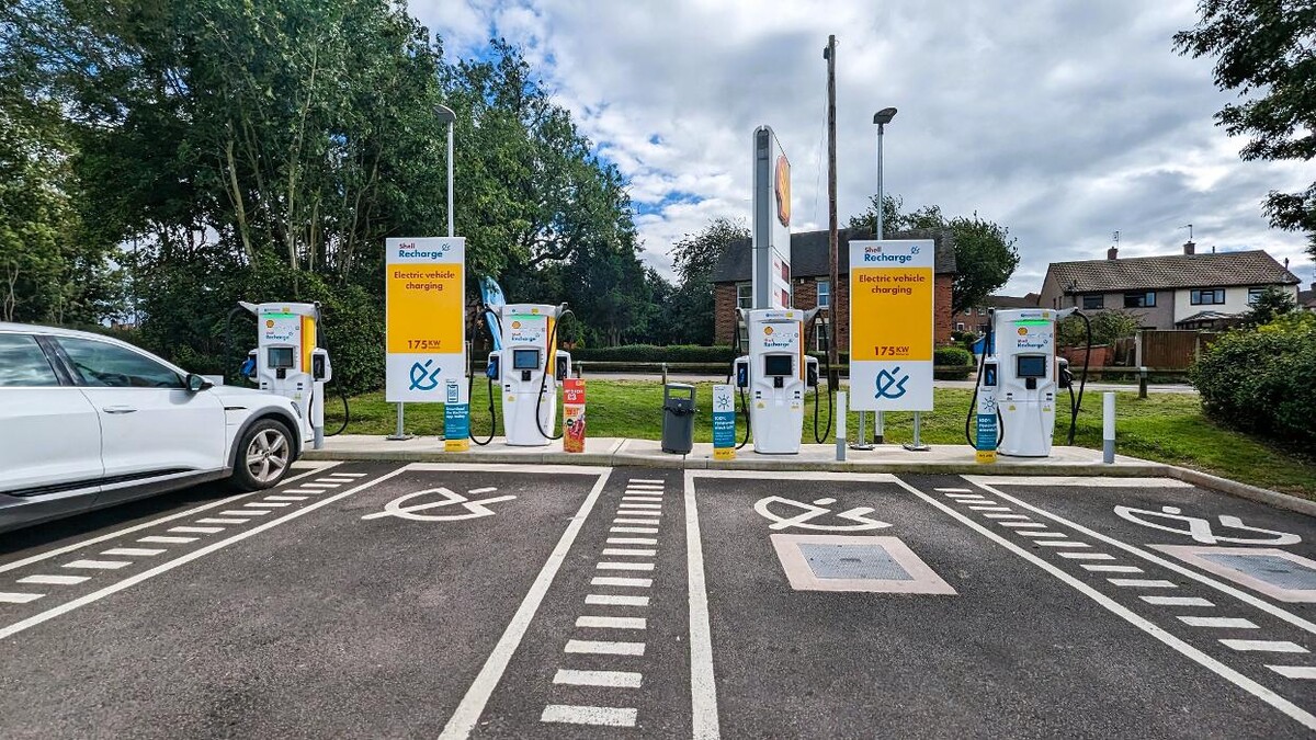 Images Shell Recharge Charging Station