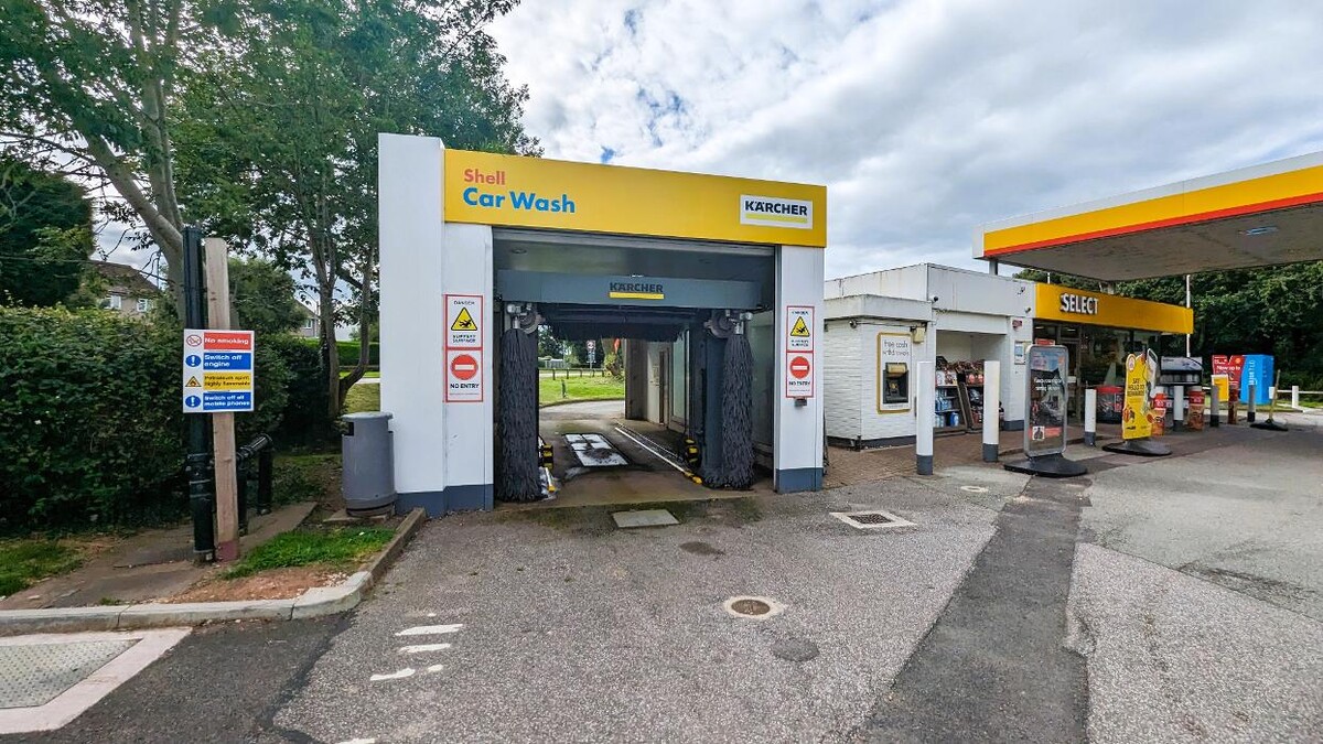Images Shell Recharge Charging Station