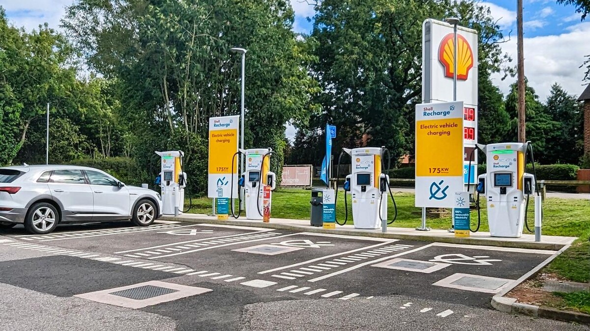 Images Shell Recharge Charging Station