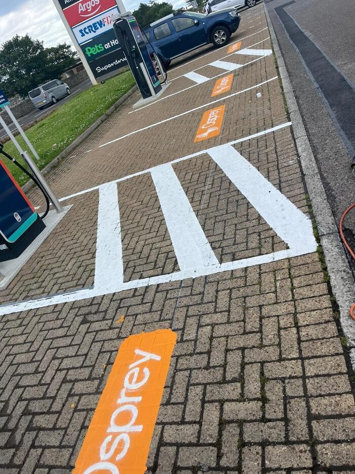 Images Osprey Charging Station