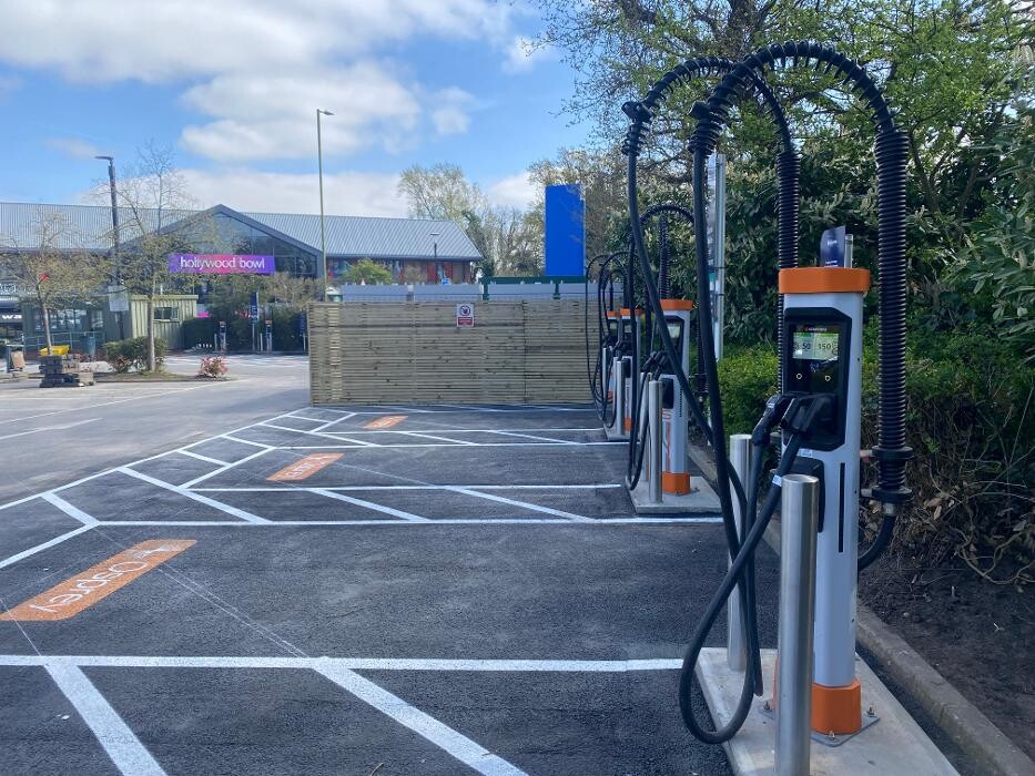 Images Osprey Charging Station