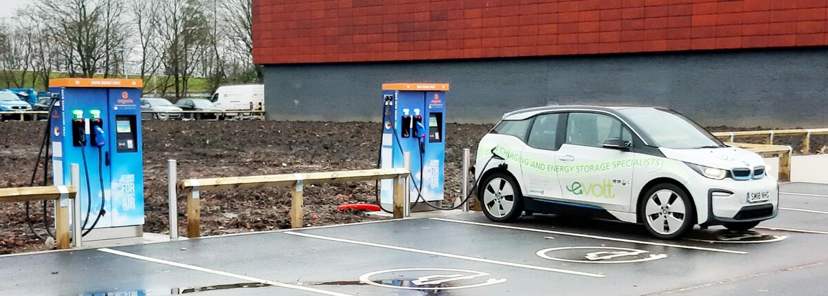 Images Osprey Charging Station