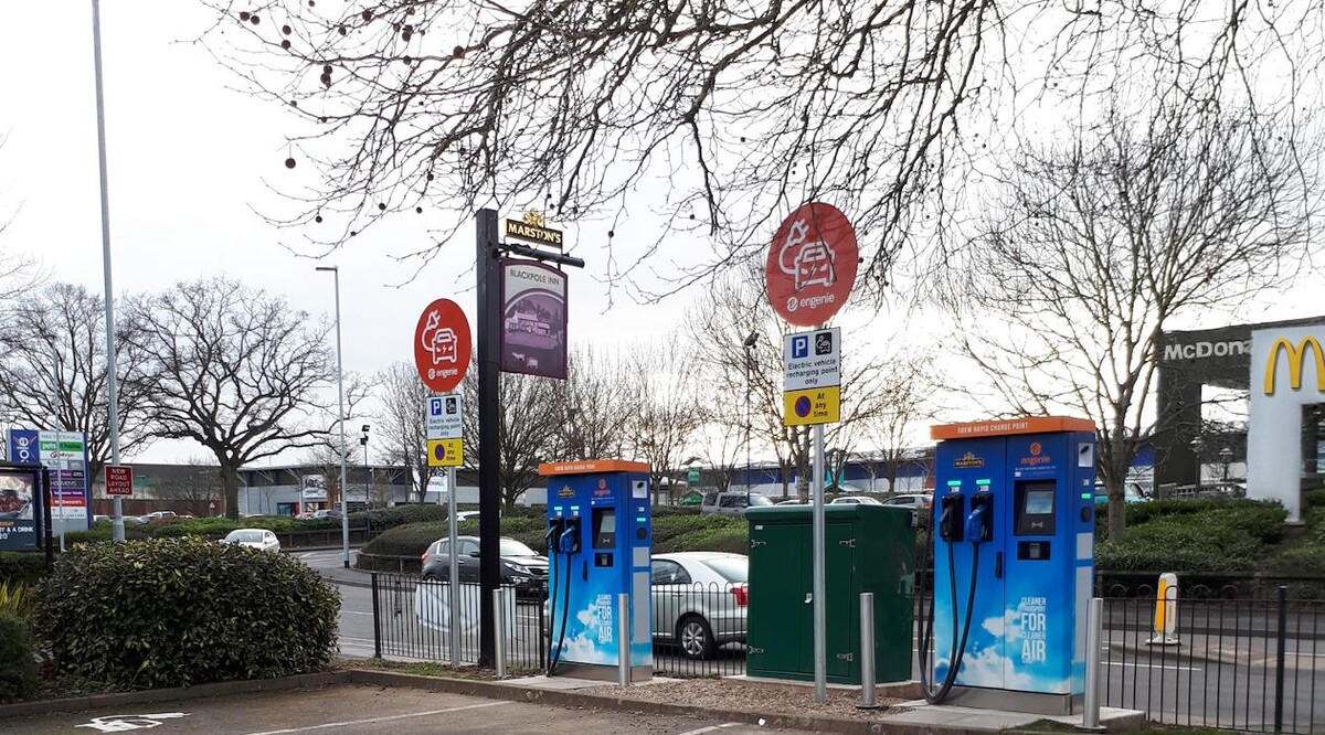 Images Osprey Charging Station