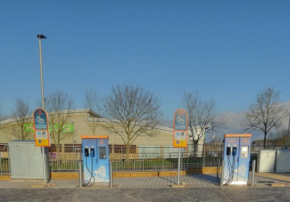 Images Osprey Charging Station