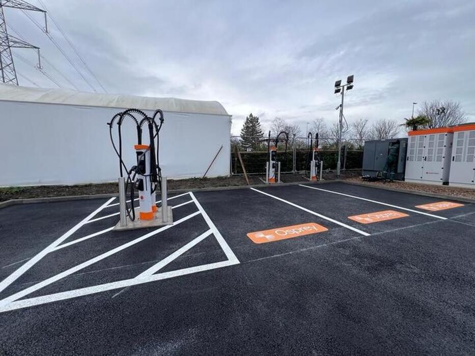 Images Osprey Charging Station